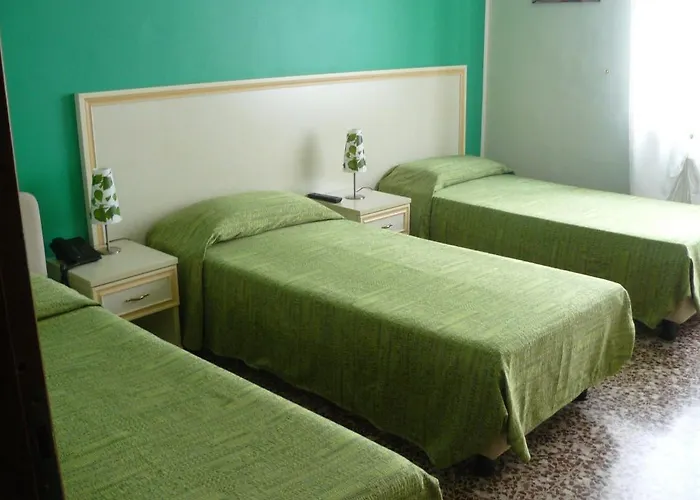 Vittoriano Otel Torino