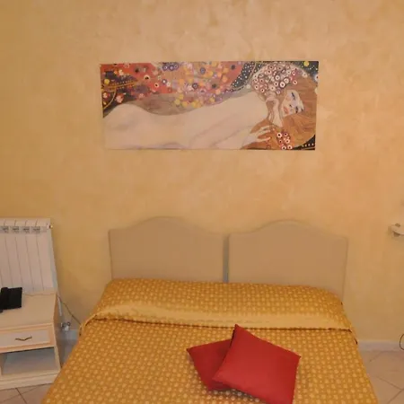 Отель Vittoriano 3*