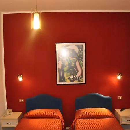 Vittoriano Hotel 3*