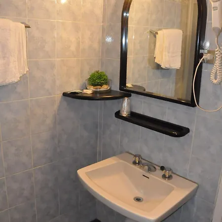 Отель Vittoriano 3*